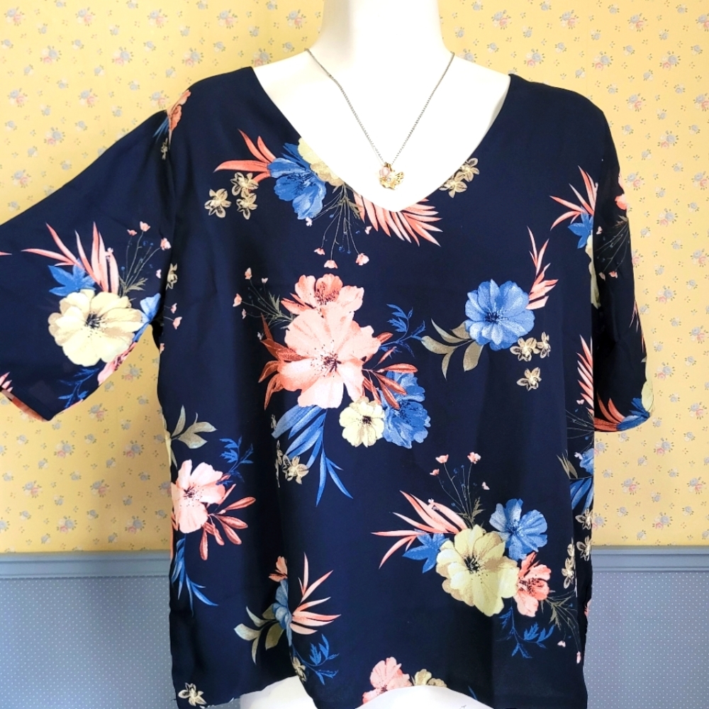 Floral Short Sleeve Blouse